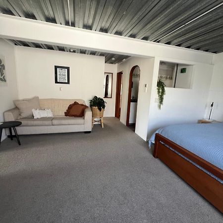 Downtown B&B Маунт Маунгануи Екстериор снимка