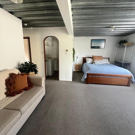 Downtown B&B Маунт Маунгануи Екстериор снимка
